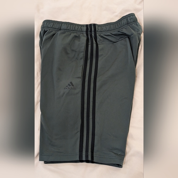 Adidas 3 Stripe Tircot Short (Medium, Gray) - Picture 5 of 6